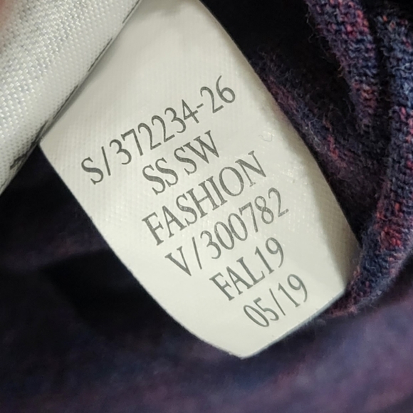 BANANA REPUBLIC Purple Tshirt - Picture 4 of 4